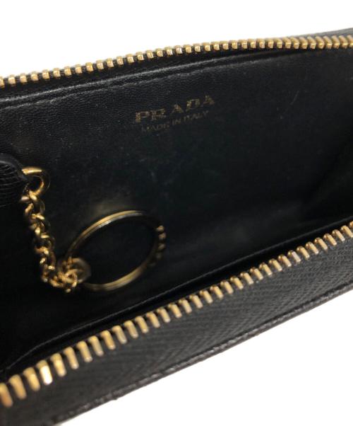 PRADA（プラダ）PRADA (プラダ) サフィアーノレザー キーチェーン コインケース ブラック×ゴールドの古着・服飾アイテム