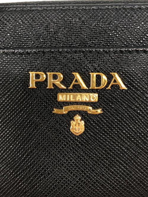 PRADA（プラダ）PRADA (プラダ) サフィアーノレザー キーチェーン コインケース ブラック×ゴールドの古着・服飾アイテム
