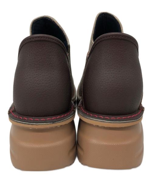 estacion（エスタシオン）ESTACION (エスタシオン) アヒルモチーフレザースリッポン ベージュ サイズ:SIZE 24cmの古着・服飾アイテム