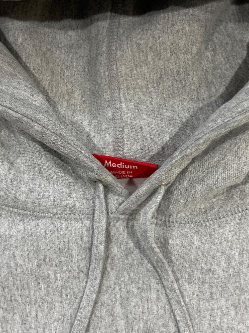 SUPREME（シュプリーム）Supreme (シュプリーム) MicroLogoHodedSweatshirt グレー サイズ:SIZE Mの古着・服飾アイテム