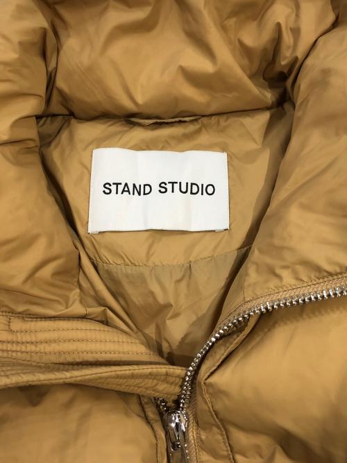 Stand Studio（スタンド スタジオ）STAND STUDIO (スタンド スタジオ) ダウンコート ベージュ サイズ:SIZE 36の古着・服飾アイテム