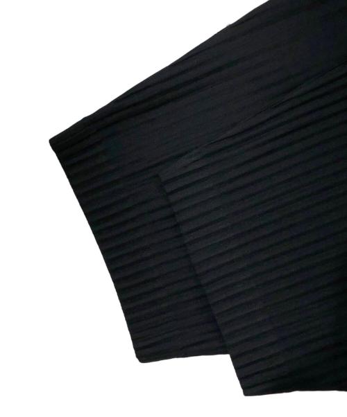 HOMME PLISSE ISSEY MIYAKE（オム プリッセ イッセイ ミヤケ）HOMME PLISSE ISSEY MIYAKE (オム プリッセ イッセイ ミヤケ) プリーツテーパードパンツ ブラック サイズ:SIZE 2の古着・服飾アイテム