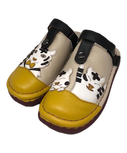 estacion（エスタシオン）ESTACION (エスタシオン) ネコモチーフ2way本革サボシューズ ベージュ サイズ:SIZE Mの古着・服飾アイテム