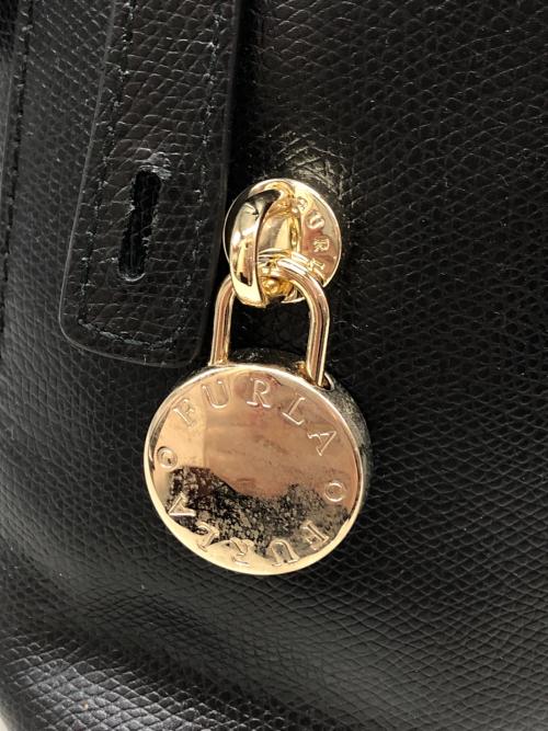 FURLA（フルラ）FURLA (フルラ) パイパー ハンドバッグ ショルダーバッグ ブラックの古着・服飾アイテム