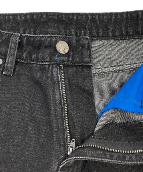 adidas（アディダス）adidas (アディダス) ファイヤーバード アディカラー デニム パンツ ブラック サイズ:SIZE 32の古着・服飾アイテム