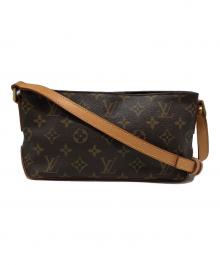 LOUIS VUITTON（ルイ ヴィトン）の古着「ショルダーポーチ」｜ブラウン