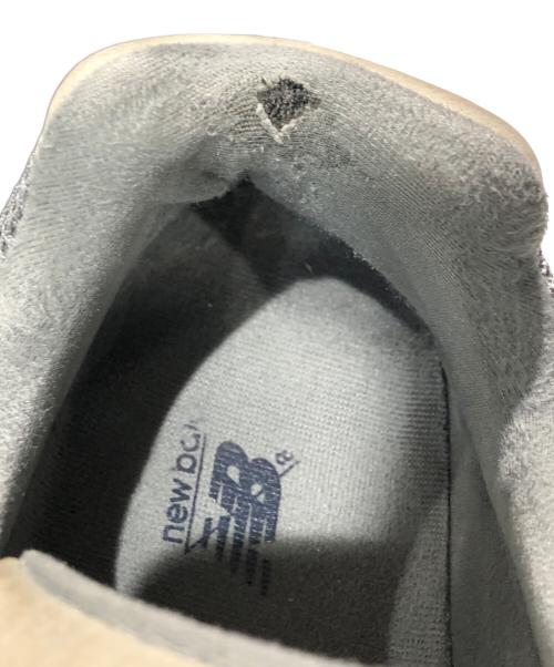 NEW BALANCE（ニューバランス）NEW BALANCE (ニューバランス) 2002R ローカットスニーカー グレー×カーキ サイズ:SIZE 26.5cmの古着・服飾アイテム