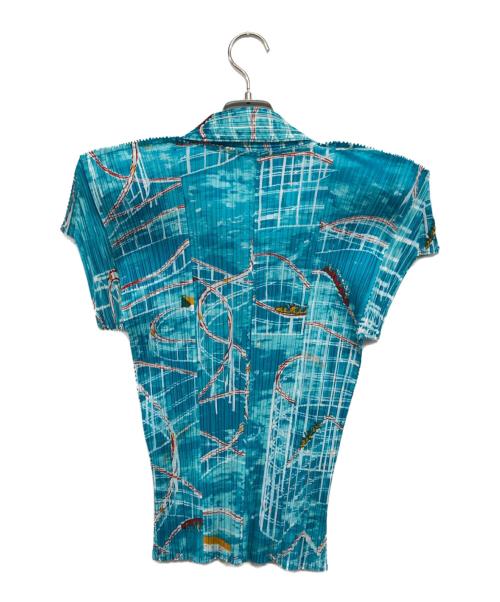 PLEATS PLEASE（プリーツプリーズ）PLEATS PLEASE (プリーツプリーズ) ジェットコースタープリントプリーツブラウス ブルー サイズ:3の古着・服飾アイテム