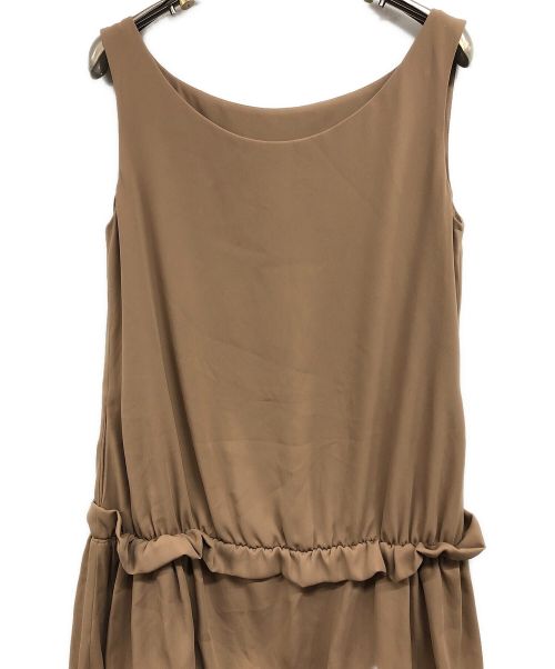 FOXEY NEWYORK（フォクシーニューヨーク）FOXEY NEWYORK (フォクシーニューヨーク) ノースリーブミニ丈ワンピース ベージュ サイズ:40の古着・服飾アイテム
