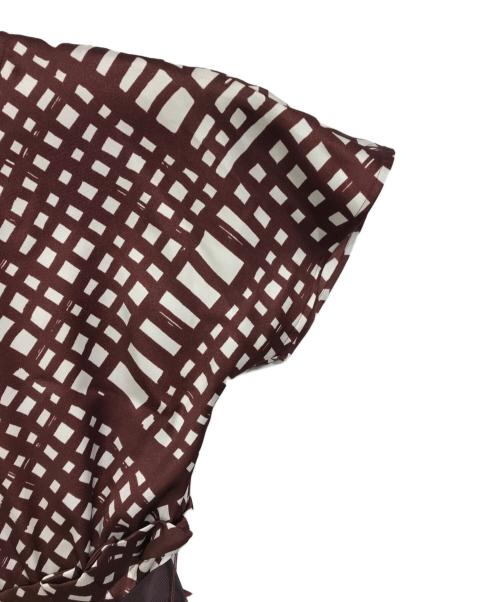 23区（ニジュウサンク）23区 (ニジュウサンク) バイヤスチェックプリントワンピース ブラウン サイズ:40の古着・服飾アイテム