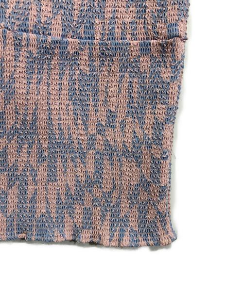 Ameri（アメリ）Ameri (アメリ) GEOMETRIC PATTERN SHIRRING TOP ブルー×ピンク サイズ:FREEの古着・服飾アイテム