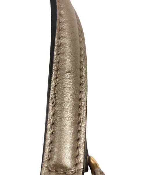 GUCCI（グッチ）GUCCI (グッチ) ダブルGディティール ロゴハンドバッグ ゴールドの古着・服飾アイテム