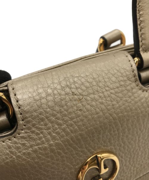 GUCCI（グッチ）GUCCI (グッチ) ダブルGディティール ロゴハンドバッグ ゴールドの古着・服飾アイテム