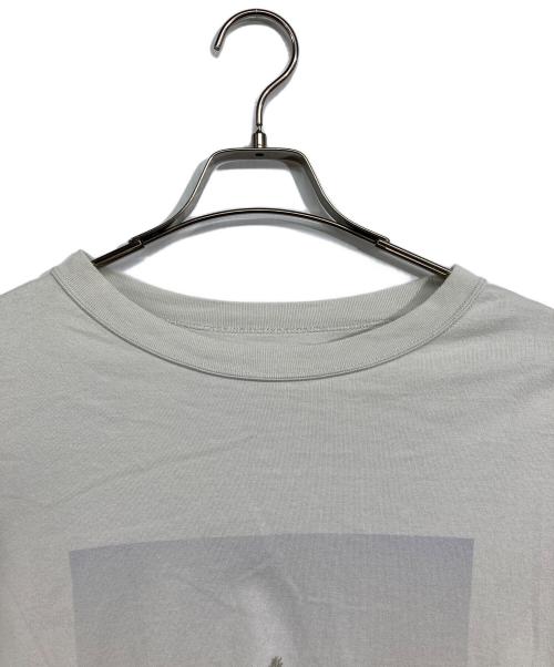 FRAMeWORK（フレームワーク）FRAMeWORK (フレームワーク) アシメフォトプリントTシャツ ライトグレー サイズ:なしの古着・服飾アイテム