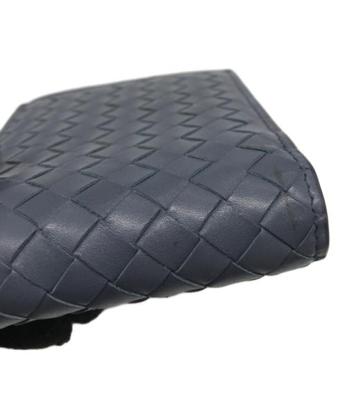 BOTTEGA VENETA（ボッテガベネタ）BOTTEGA VENETA (ボッテガベネタ) イントレチャート2つ折り財布 ブルーの古着・服飾アイテム