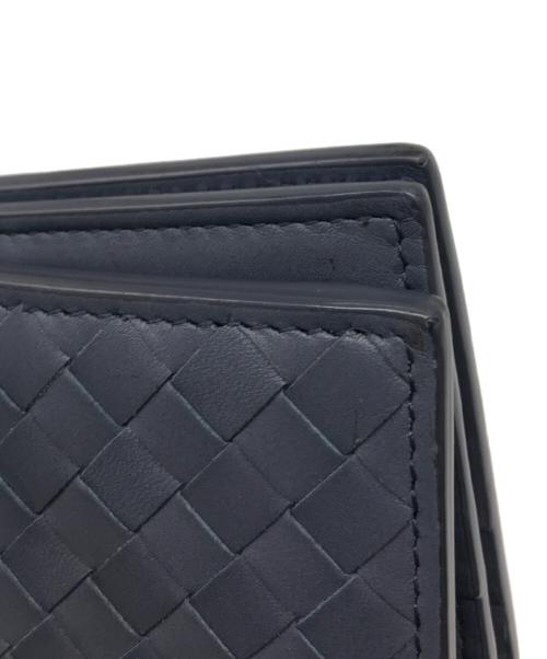 BOTTEGA VENETA（ボッテガベネタ）BOTTEGA VENETA (ボッテガベネタ) イントレチャート2つ折り財布 ブルーの古着・服飾アイテム