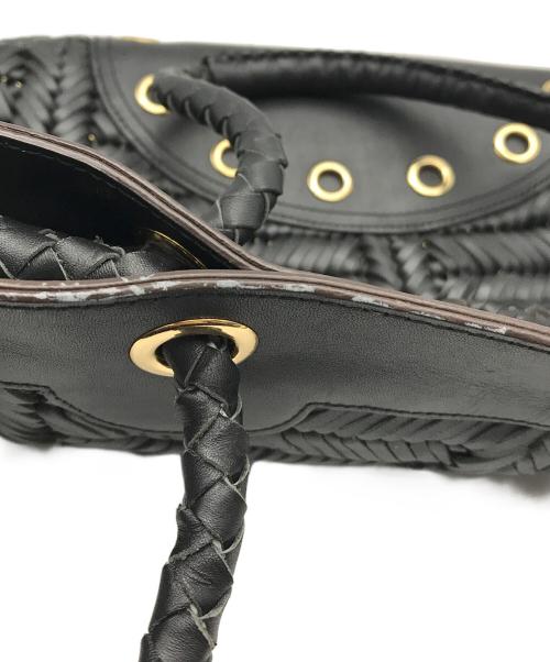 ANYA HINDMARCH（アニヤ・ハインドマーチ）ANYA HINDMARCH (アニヤハインドマーチ) レザー編み込みハンドバッグ ブラックの古着・服飾アイテム