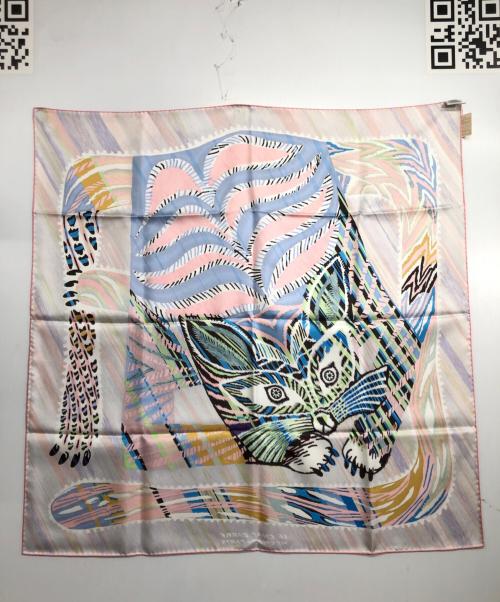 HERMES（エルメス）HERMES (エルメス) 90 LE CHAT CARRE マルチカラー 未使用品の古着・服飾アイテム