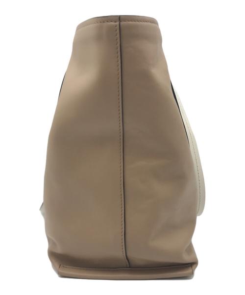 MIU MIU（ミュウミュウ）MIU MIU (ミュウミュウ) トートバッグ ベージュの古着・服飾アイテム