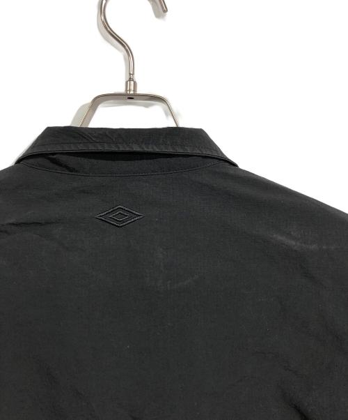 UMBRO（アンブロ）UMBRO (アンブロ) URBAN RESEARCH DOORS (アーバンリサーチドアーズ) RS TRACK JACKET ブラック サイズ:Mの古着・服飾アイテム