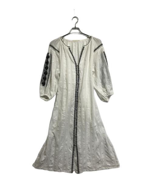 ne quittez pas（ヌキテパ）ne quittez pas (ヌキテパ) 刺繍カフタンワンピース ホワイト サイズ:Freeの古着・服飾アイテム