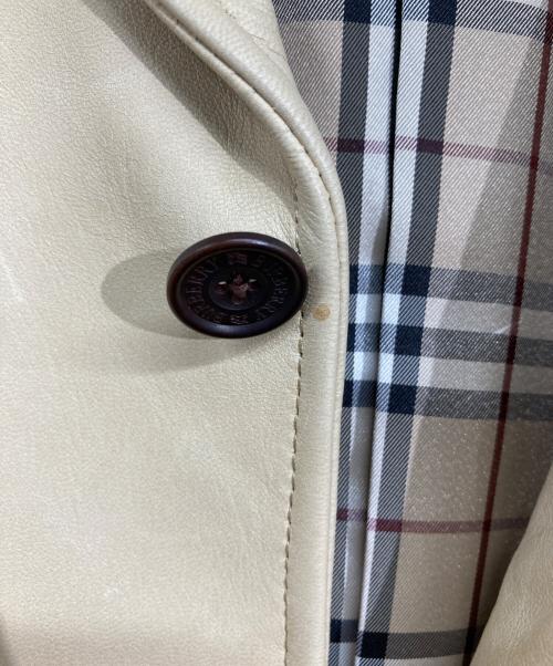 BURBERRY BLACK LABEL（バーバリーブラックレーベル）BURBERRY BLACK LABEL (バーバリーブラックレーベル) ラムレザージャケット ベージュ サイズ:Mの古着・服飾アイテム