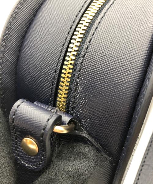 A.P.C.（アーペーセー）A.P.C. (アーペーセー) Demi Lune サフィアーノレザーバッグ ネイビーの古着・服飾アイテム