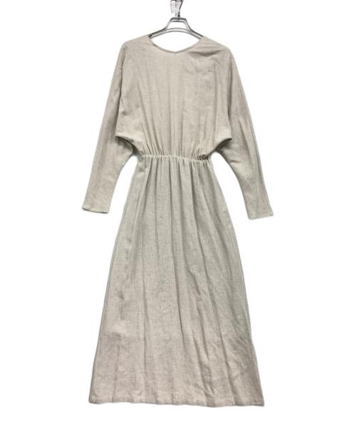 OHGA（オオガ）ohga (オオガ) カシュクールワンピース アイボリー サイズ:Freeの古着・服飾アイテム