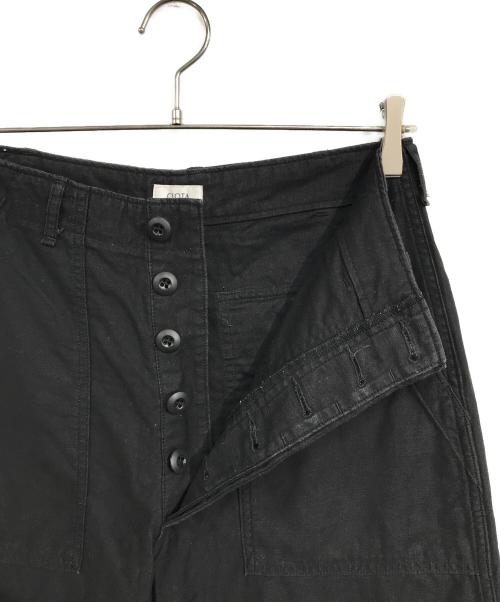 CIOTA（シオタ）CIOTA (シオタ) スビンコットンバックサテンベイカーパンツ ブラック サイズ:4の古着・服飾アイテム