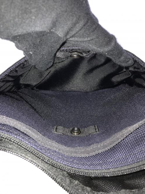 BRIEFING（ブリーフィング）BRIEFING (ブリーフィング) スリングショルダーバッグ ネイビーの古着・服飾アイテム