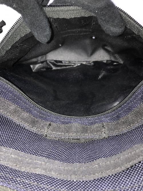 BRIEFING（ブリーフィング）BRIEFING (ブリーフィング) スリングショルダーバッグ ネイビーの古着・服飾アイテム