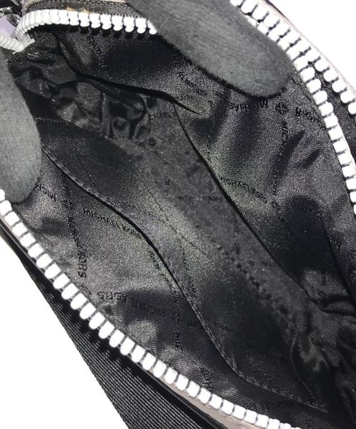 MICHAEL KORS（マイケル・コース）MICHAEL KORS (マイケルコース) KENLY SMALL CAMERA XBODYの古着・服飾アイテム