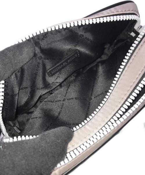 MICHAEL KORS（マイケル・コース）MICHAEL KORS (マイケルコース) KENLY SMALL CAMERA XBODYの古着・服飾アイテム