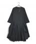 hue DAY TO EVENING（ヒュー デイ トゥ イブニング）の古着「パール付ワンピース」｜ブラック