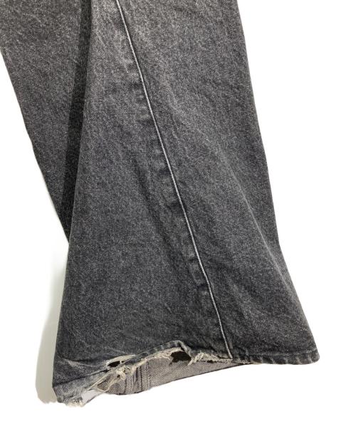 NVRFRGT（ネヴァーフォーゲット）NVRFRGT (ネヴァーフォーゲット) 3D Twisted Wide Leg Jeans ブラック サイズ:1の古着・服飾アイテム