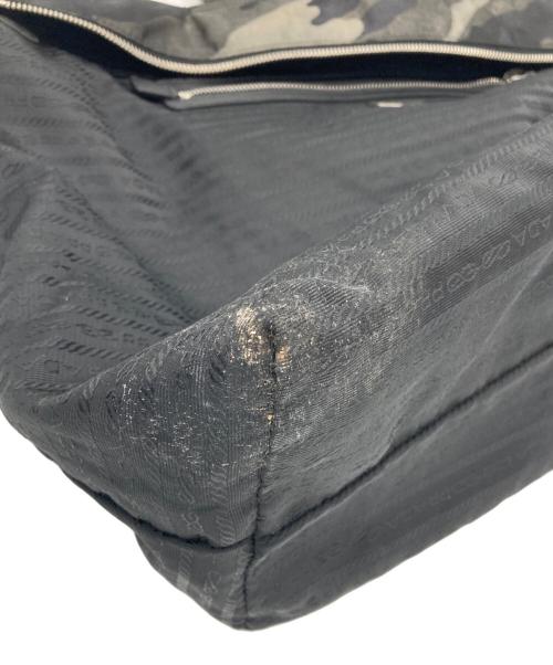 PRADA（プラダ）PRADA (プラダ) カモフラ柄トートバッグ グリーン×ブラックの古着・服飾アイテム