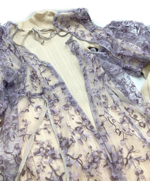 Lily Brown（リリーブラウン）Lily Brown (リリーブラウン) エンブロイダリーレイヤードワンピース ベージュ×ラベンダー サイズ:ONEの古着・服飾アイテム