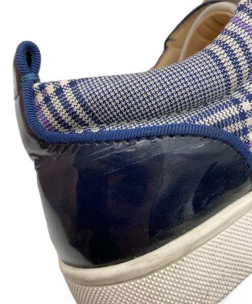Christian Louboutin（クリスチャン・ルブタン）Christian Louboutin (クリスチャン・ルブタン) スタッズローカットスニーカー ネイビー サイズ:41の古着・服飾アイテム
