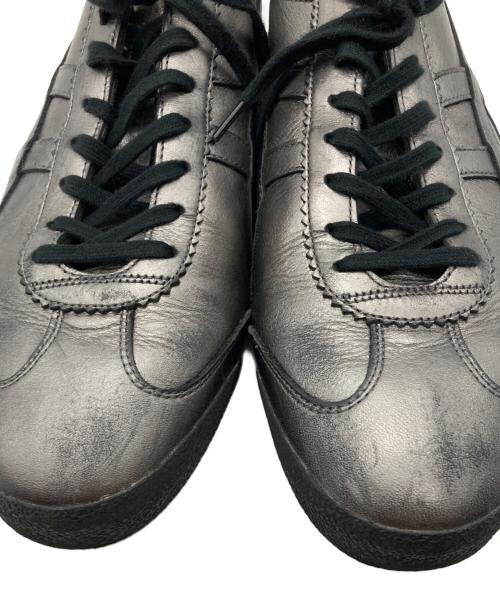 Onitsuka Tiger（オニツカタイガー）Onitsuka Tiger (オニツカタイガー) レザースニーカー メタリックグレー サイズ:25.5cmの古着・服飾アイテム