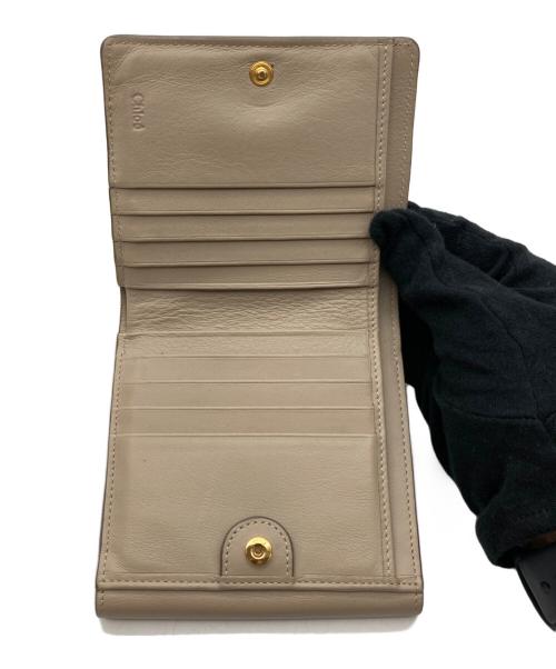 Chloe（クロエ）Chloe (クロエ) 3つ折り財布 ベージュの古着・服飾アイテム