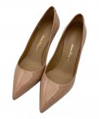 Salvatore Ferragamoサルヴァトーレ フェラガモ）の古着「エナメルパンプス」｜ベージュ