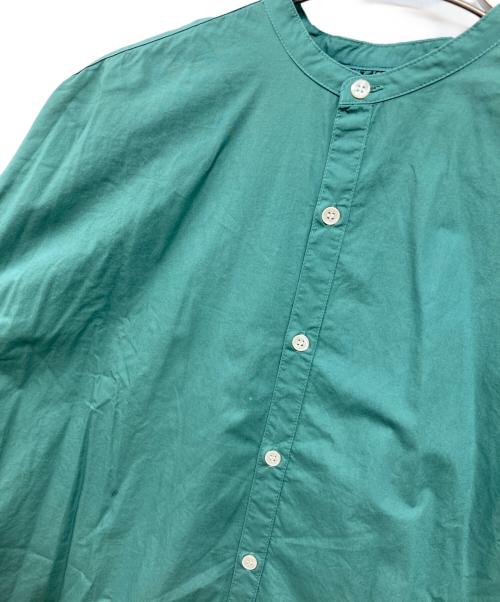 universal tissu（ユニバーサルティシュ）universal tissu (ユニバーサルティシュ) ナチュラルタイプライター ロングシャツ グリーン サイズ:なし(実寸サイズをご確認下さい)の古着・服飾アイテム