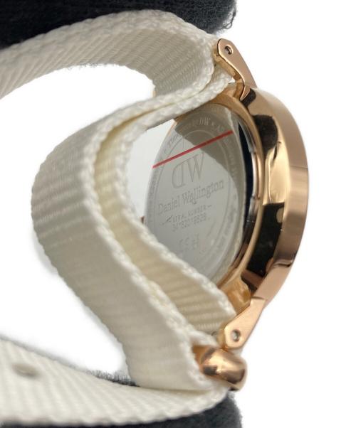 Daniel Wellington（ダニエルウェリントン）Daniel Wellington (ダニエルウェリントン) Petite Roman Numerals Melrose ホワイトの古着・服飾アイテム