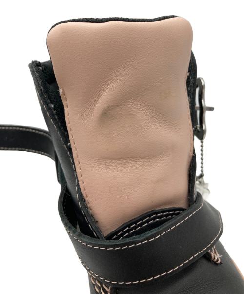 Dr.Martens（ドクターマーチン）Dr.Martens (ドクターマーチン) CAITIE ストラップ ブーツ ブラック×パウダーピンク サイズ:UK4の古着・服飾アイテム