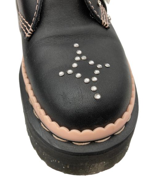 Dr.Martens（ドクターマーチン）Dr.Martens (ドクターマーチン) CAITIE ストラップ ブーツ ブラック×パウダーピンク サイズ:UK4の古着・服飾アイテム