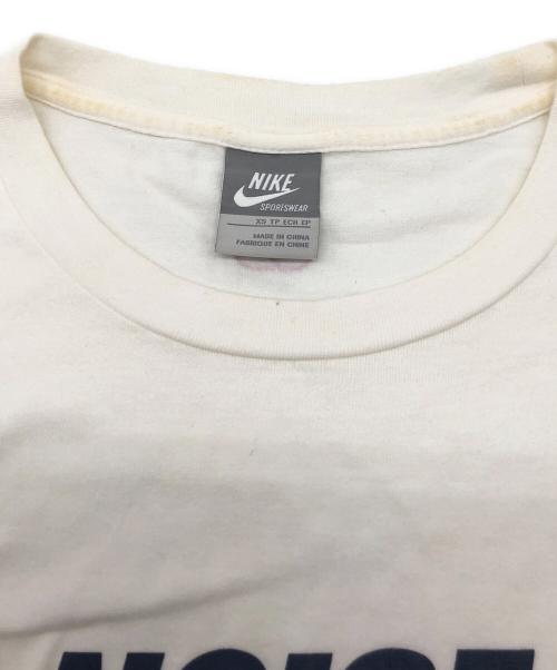 NIKE（ナイキ）NIKE (ナイキ) FRAGMENT DESIGN (フラグメントデザイン) NOISE TEE ホワイト サイズ:XSの古着・服飾アイテム