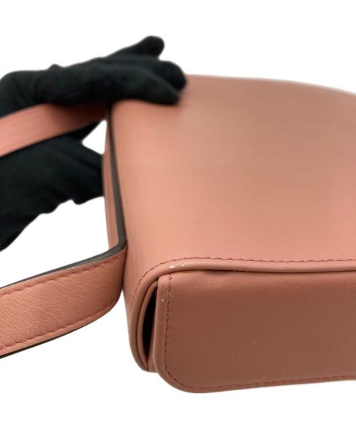 HEREU（ヘリュー）HEREU (ヘリュー) レザーショルダーバッグ ピンクの古着・服飾アイテム