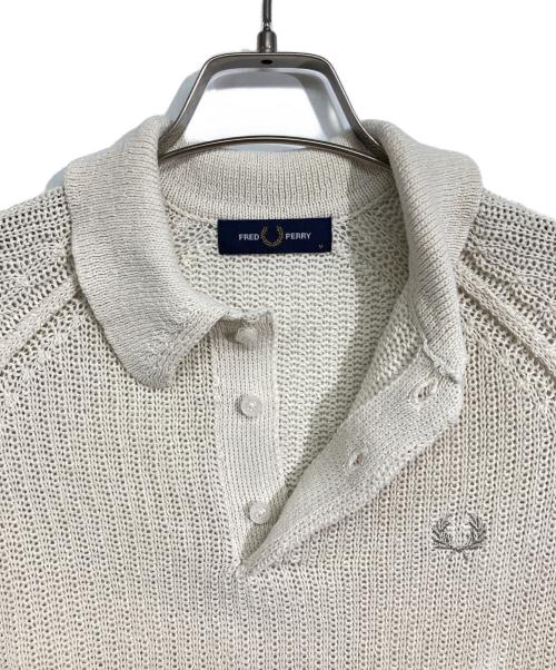 FRED PERRY（フレッドペリー）FRED PERRY (フレッドペリー) 和紙 ロゴ刺繍ニットポロシャツ アイボリー サイズ:Mの古着・服飾アイテム