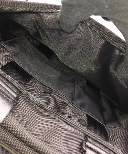 Manhattan Portage BLACK LABEL（マンハッタンポーテージ ブラックレーベル）Manhattan Portage BLACK LABEL (マンハッタンポーテージ ブラックレーベル) トライアングルブリーフケース ブラックの古着・服飾アイテム