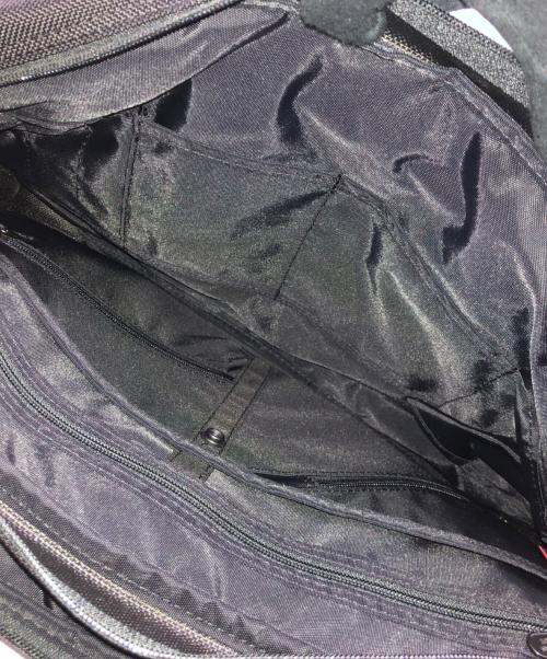 Manhattan Portage BLACK LABEL（マンハッタンポーテージ ブラックレーベル）Manhattan Portage BLACK LABEL (マンハッタンポーテージ ブラックレーベル) トライアングルブリーフケース ブラックの古着・服飾アイテム